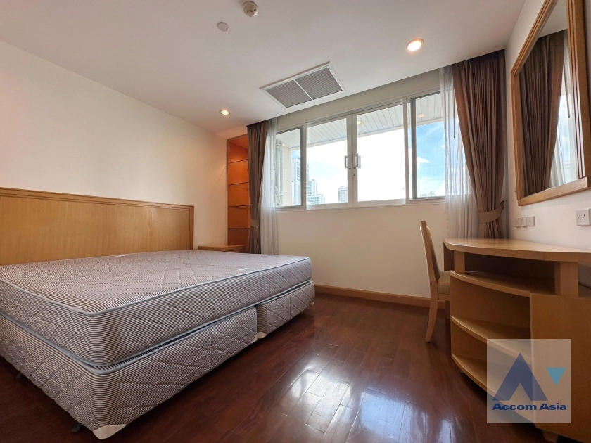 15  3 br Apartment For Rent in Sukhumvit ,Bangkok BTS Phrom Phong at Apartment with Top Facilities, Close to Emshere 1415922