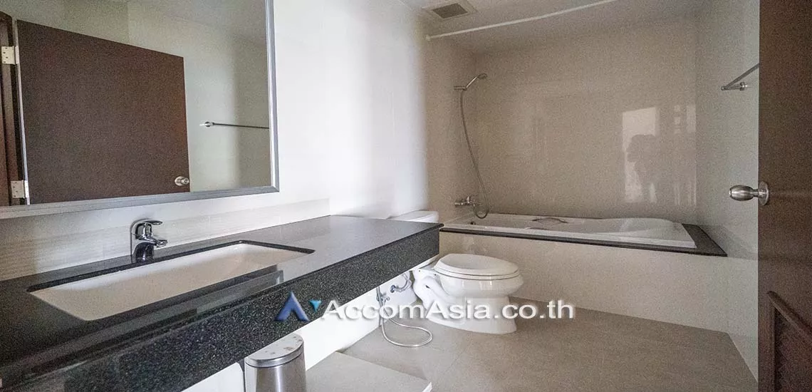 6  2 br Apartment For Rent in Sukhumvit ,Bangkok BTS Asok - MRT Sukhumvit at Private and Peaceful 1415926