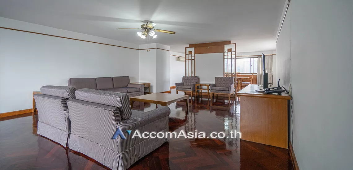 Pet friendly |  Comfort high rise Apartment  2 Bedroom for Rent BTS Nana in Sukhumvit Bangkok