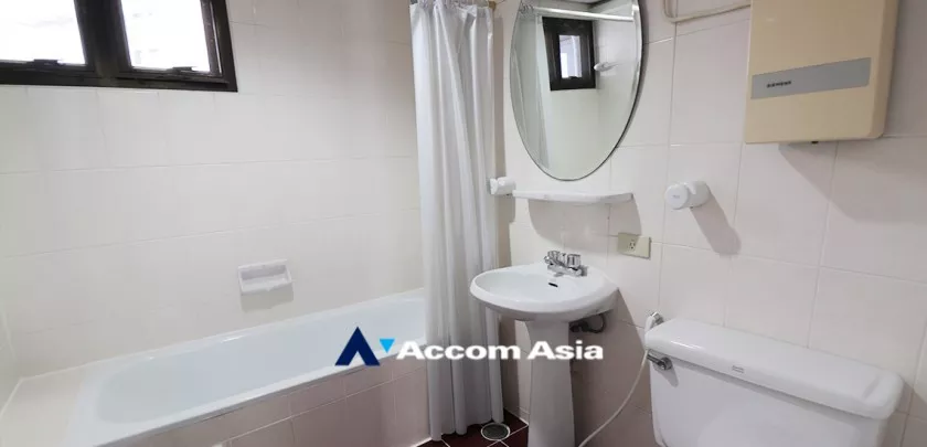 12  3 br Apartment For Rent in Sukhumvit ,Bangkok BTS Nana at Comfort high rise 1415929