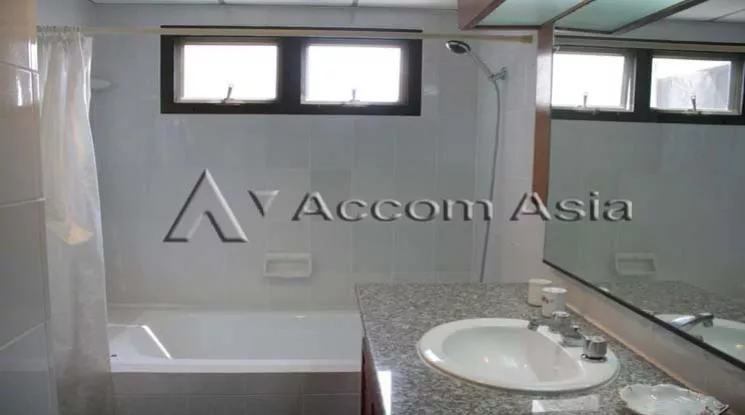 8  3 br Apartment For Rent in Sukhumvit ,Bangkok BTS Nana at Perfect for Pet lovers Apartment, near NIST Intl 1415930