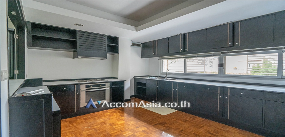 unitPet friendly |  3 Bedrooms  Apartment For Rent & Sale in Sukhumvit, Bangkok  near BTS Thong Lo (1415936)