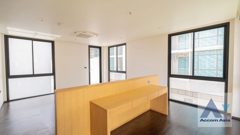 56  5 br House For Rent in Sukhumvit ,Bangkok BTS Phrom Phong 1715937