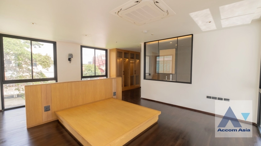 58  5 br House For Rent in Sukhumvit ,Bangkok BTS Phrom Phong 1715937