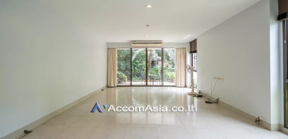 Garden View, Ground Floor, Big Balcony, Pet friendly |  3 Bedrooms  Apartment For Rent in Sukhumvit, Bangkok  near BTS Phrom Phong (1415939)