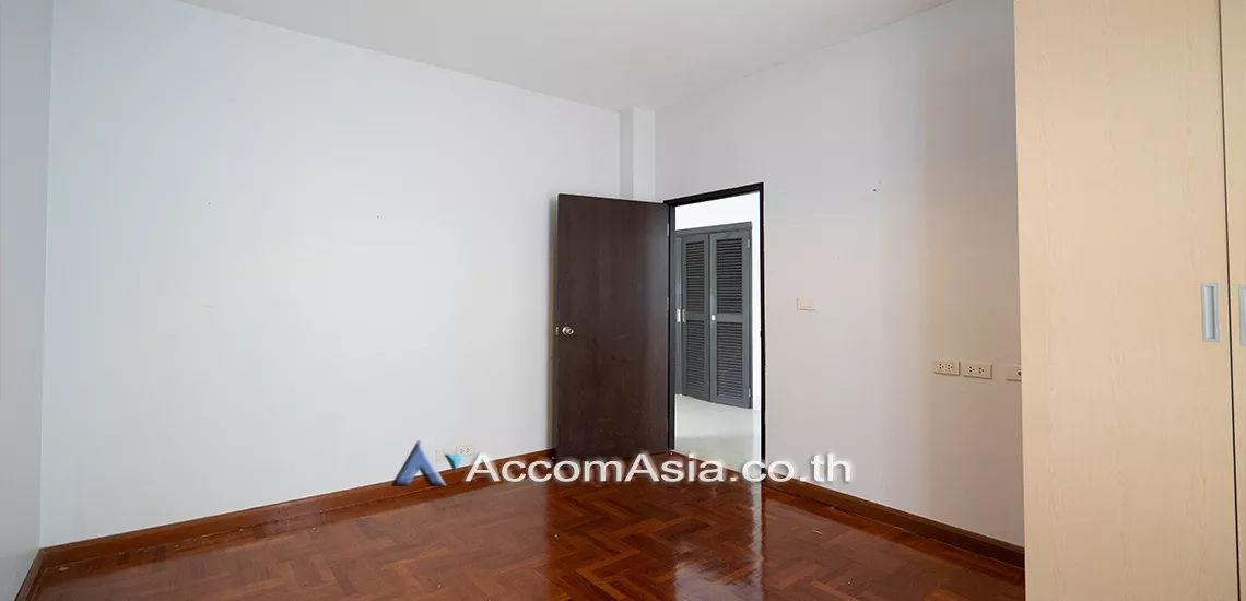 6  3 br Apartment For Rent in Sukhumvit ,Bangkok BTS Phrom Phong at Delightful and Homely atmosphere 1415939