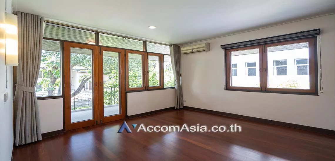 12  3 br House For Rent in Sathorn ,Bangkok BTS Chong Nonsi at Peaceful Compound 1915971