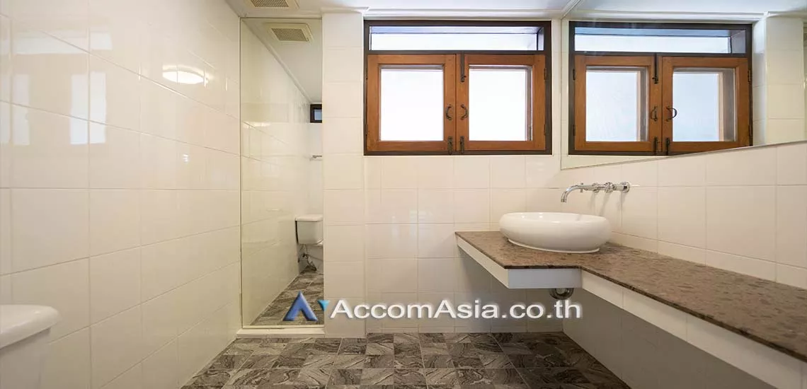 18  3 br House For Rent in Sathorn ,Bangkok BTS Chong Nonsi at Peaceful Compound 1915971