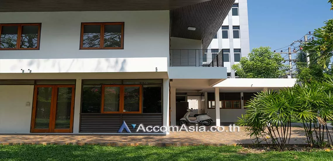  1  3 br House For Rent in Sathorn ,Bangkok BTS Chong Nonsi at Peaceful Compound 1915971
