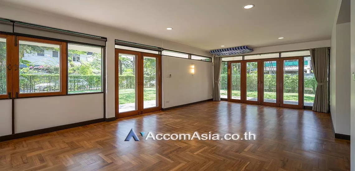 8  3 br House For Rent in Sathorn ,Bangkok BTS Chong Nonsi at Peaceful Compound 1915971