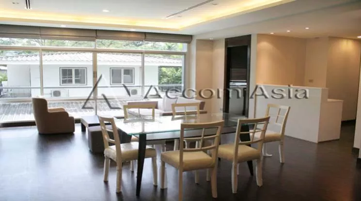 Pet friendly |  3 Bedrooms  Apartment For Rent in Sathorn, Bangkok  near BRT Thanon Chan (1415973)