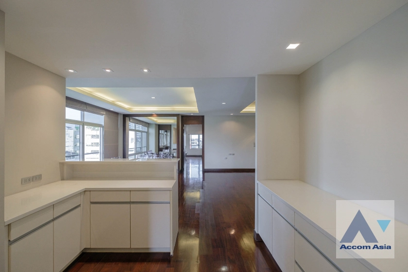 6  2 br Apartment For Rent in Sathorn ,Bangkok BRT Thanon Chan at Low Rise Residence 1415974