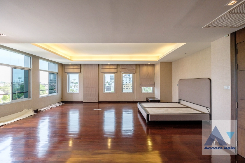 12  4 br Apartment For Rent in Sathorn ,Bangkok BRT Thanon Chan at Low Rise Residence 1415975