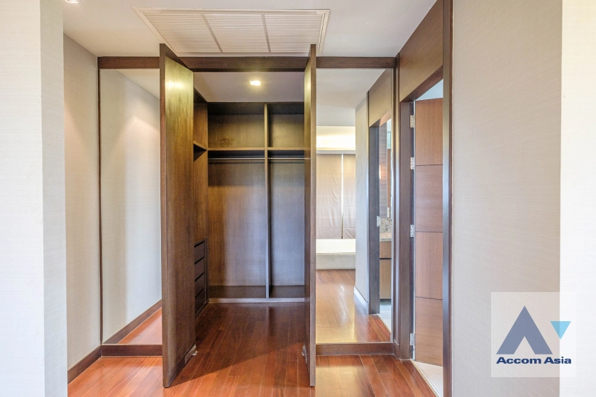 19  4 br Apartment For Rent in Sathorn ,Bangkok BRT Thanon Chan at Low Rise Residence 1415975