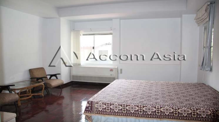 6  3 br Apartment For Rent in Sathorn ,Bangkok BTS Chong Nonsi at Low Rised Building 1416000