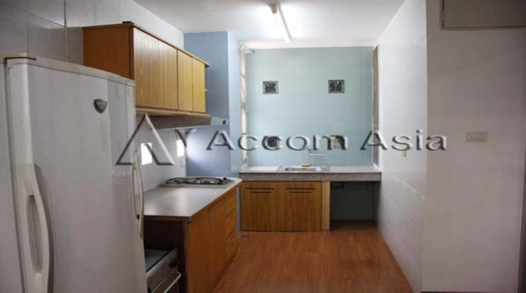 7  3 br Apartment For Rent in Sathorn ,Bangkok BTS Chong Nonsi at Low Rised Building 1416000