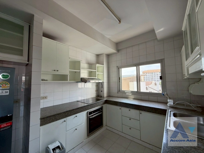 7  2 br Apartment For Rent in Sathorn ,Bangkok BTS Chong Nonsi at Low Rised Building 1416001