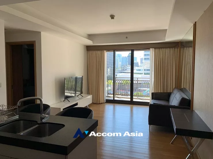 unitCorner Unit |  2 Bedrooms  Condominium For Rent in Ploenchit, Bangkok  near BTS Ploenchit - MRT Lumphini (1516006)