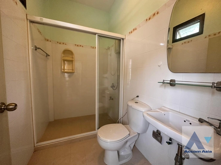 18  3 br House For Rent in Sukhumvit ,Bangkok BTS Thong Lo 2516060