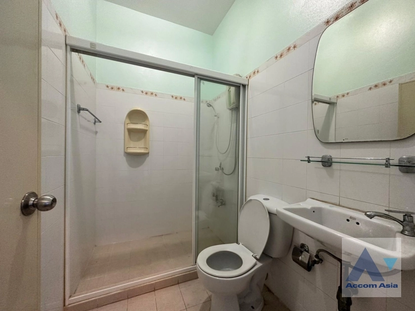 19  3 br House For Rent in Sukhumvit ,Bangkok BTS Thong Lo 2516060