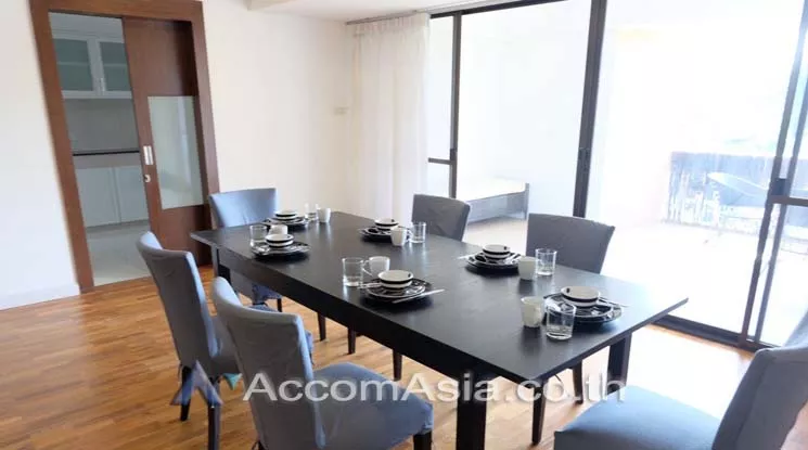 4  3 br Apartment For Rent in Sukhumvit ,Bangkok BTS Asok - MRT Sukhumvit at Family Apartment with Lake View 1416079