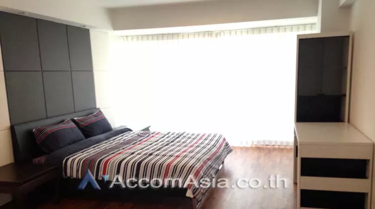 6  3 br Apartment For Rent in Sukhumvit ,Bangkok BTS Asok - MRT Sukhumvit at Family Apartment with Lake View 1416079