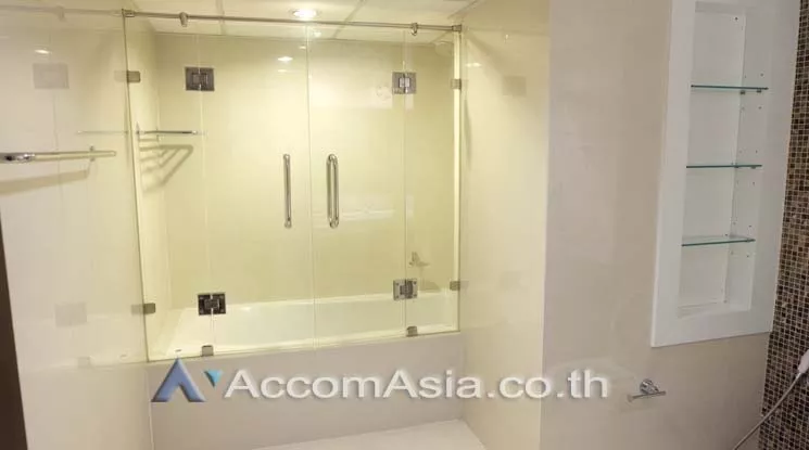 8  3 br Apartment For Rent in Sukhumvit ,Bangkok BTS Asok - MRT Sukhumvit at Family Apartment with Lake View 1416079