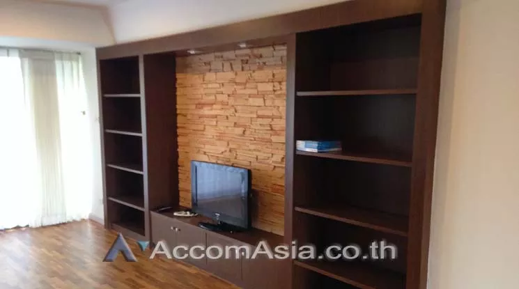 9  3 br Apartment For Rent in Sukhumvit ,Bangkok BTS Asok - MRT Sukhumvit at Family Apartment with Lake View 1416079