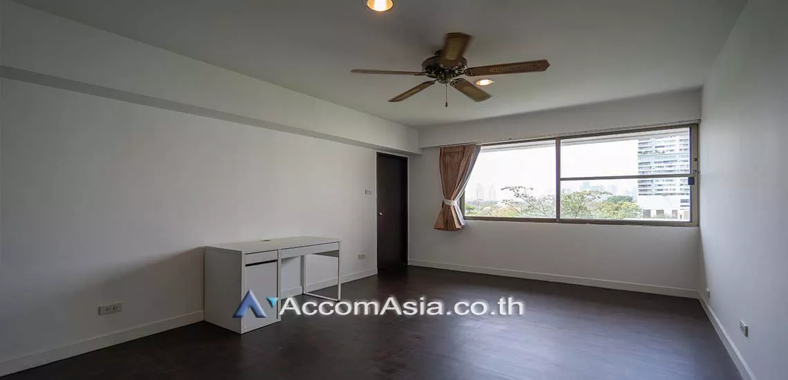 8  3 br Apartment For Rent in Sukhumvit ,Bangkok BTS Asok - MRT Sukhumvit at Family Apartment with Lake View 1416080