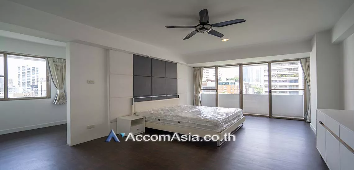 7  3 br Apartment For Rent in Sukhumvit ,Bangkok BTS Asok - MRT Sukhumvit at Family Apartment with Lake View 1416080