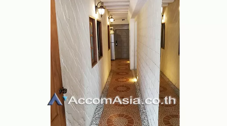 9  2 br Condominium For Sale in Silom ,Bangkok BTS Chong Nonsi at Diamond Tower 1516114