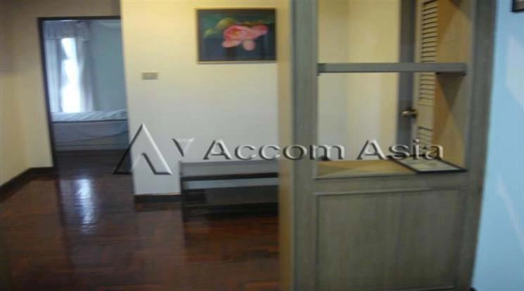 unit 3 Bedrooms  Condominium For Rent in Sukhumvit, Bangkok  near BTS Phrom Phong (1516130)