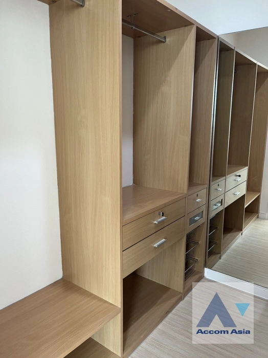 12  2 br Condominium for rent and sale in Sukhumvit ,Bangkok BTS Ekkamai at Fullerton Sukhumvit 1516172