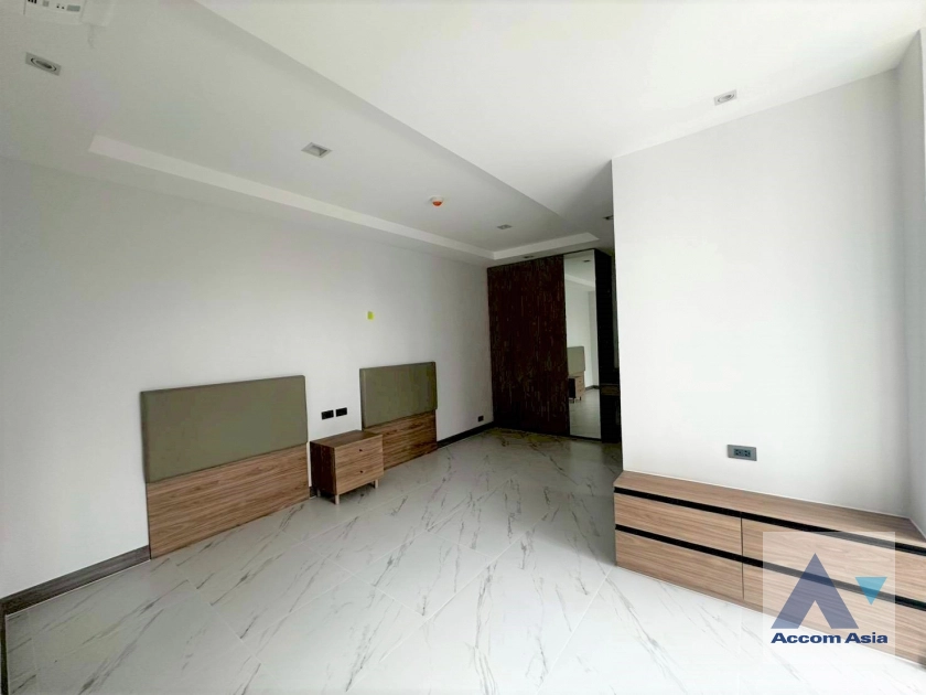 10  2 br Apartment For Rent in Sukhumvit ,Bangkok BTS Nana - MRT Sukhumvit at Private Environment Space 1416177