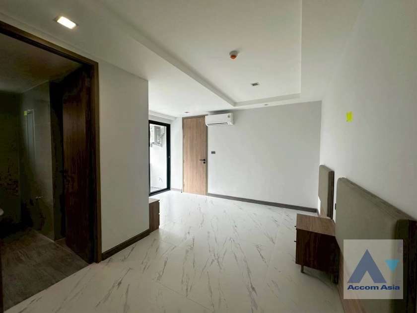 8  2 br Apartment For Rent in Sukhumvit ,Bangkok BTS Nana - MRT Sukhumvit at Private Environment Space 1416177