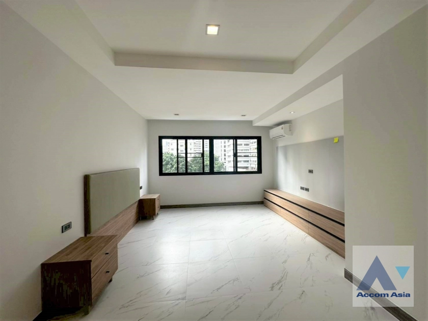 11  2 br Apartment For Rent in Sukhumvit ,Bangkok BTS Nana - MRT Sukhumvit at Private Environment Space 1416177