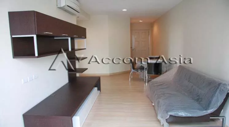 unit 2 Bedrooms  Condominium For Rent & Sale in Silom, Bangkok  near BTS Chong Nonsi (1516201)