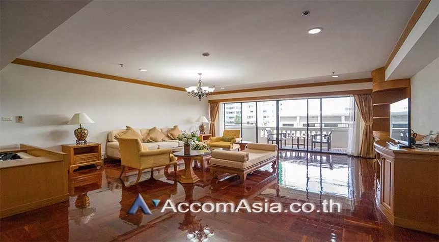 Pet friendly |  High quality of living Apartment  3 Bedroom for Rent BTS Phrom Phong in Sukhumvit Bangkok