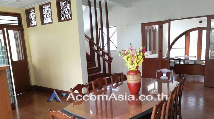  2  3 br House For Rent in Sathorn ,Bangkok  9000503