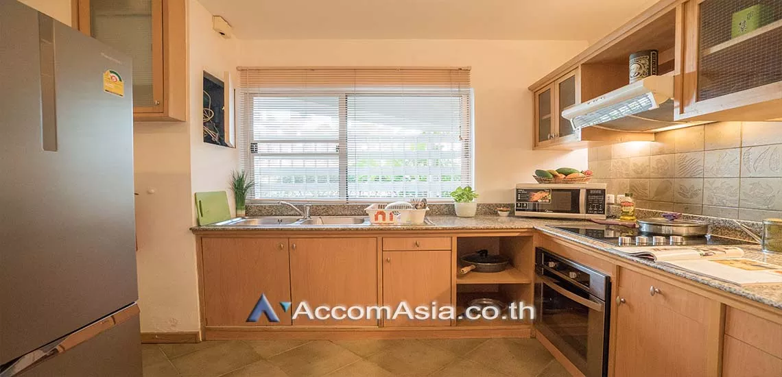 Ground Floor, Private Swimming Pool, Pet friendly |  3 Bedrooms  Apartment For Rent in Sathorn, Bangkok  near MRT Lumphini (1416305)