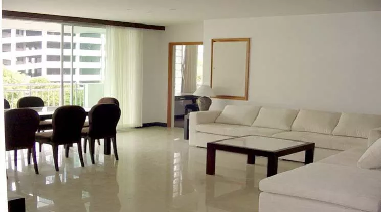 Pet friendly |  Exclusive Privacy Residence Apartment  2 Bedroom for Rent MRT Lumphini in Sathorn Bangkok
