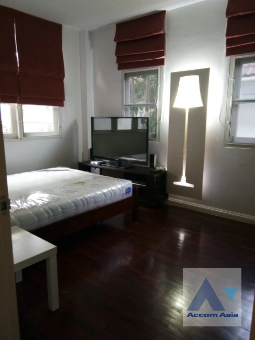 5  4 br House for rent and sale in Pattanakarn ,Bangkok ARL Ban Thap Chang 1816336