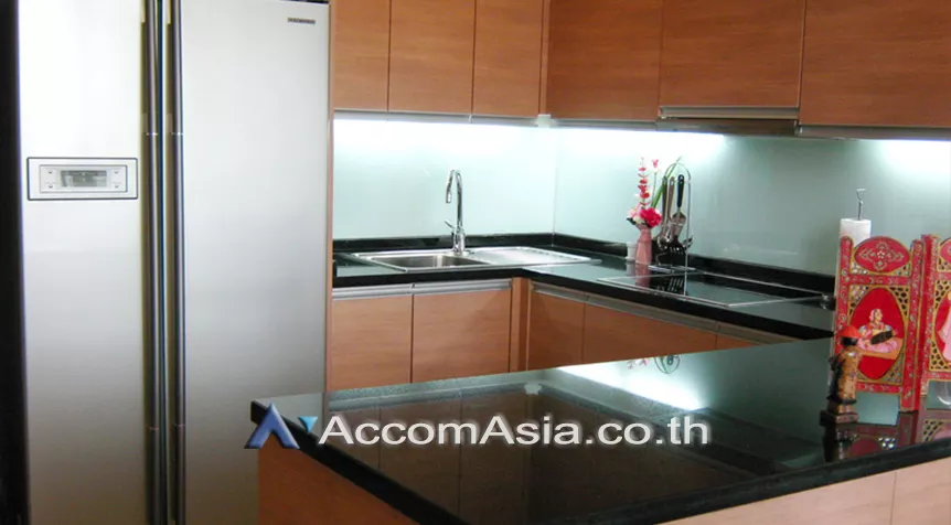 unit 3 Bedrooms  Apartment For Rent in Sukhumvit, Bangkok  near BTS Asok - MRT Sukhumvit (1416341)
