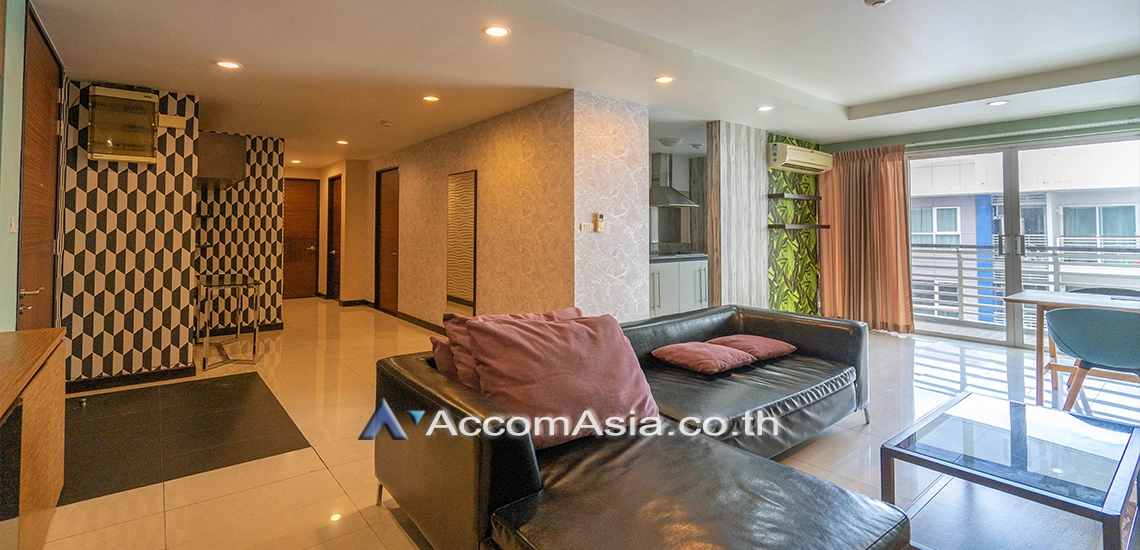unit 2 Bedrooms  Condominium For Rent & Sale in Sukhumvit, Bangkok  near BTS Ekkamai (1516343)