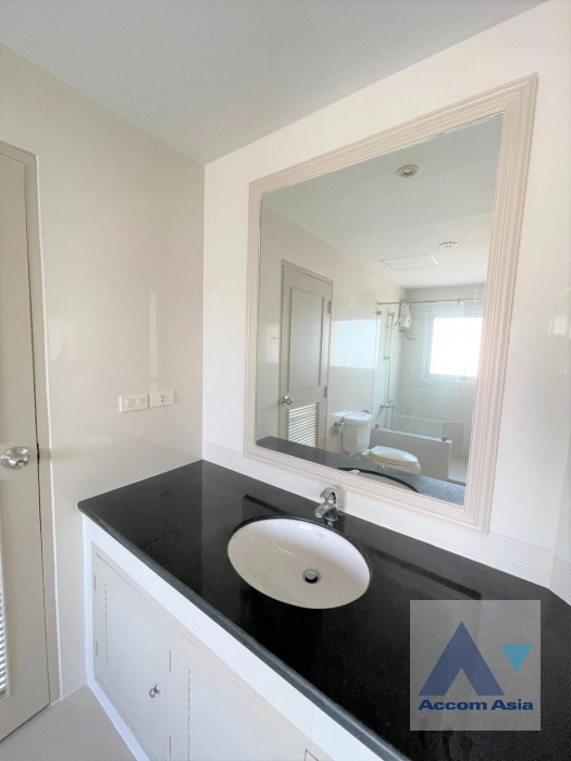 13  3 br Apartment for rent and sale in Sukhumvit ,Bangkok BTS Asok - MRT Sukhumvit at Private and Peaceful 1416366