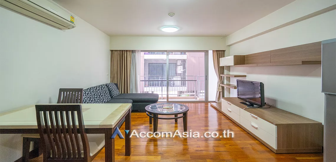 Big Balcony |  1 Bedroom  Apartment For Rent in Sukhumvit, Bangkok  near BTS Asok - MRT Sukhumvit (1416374)