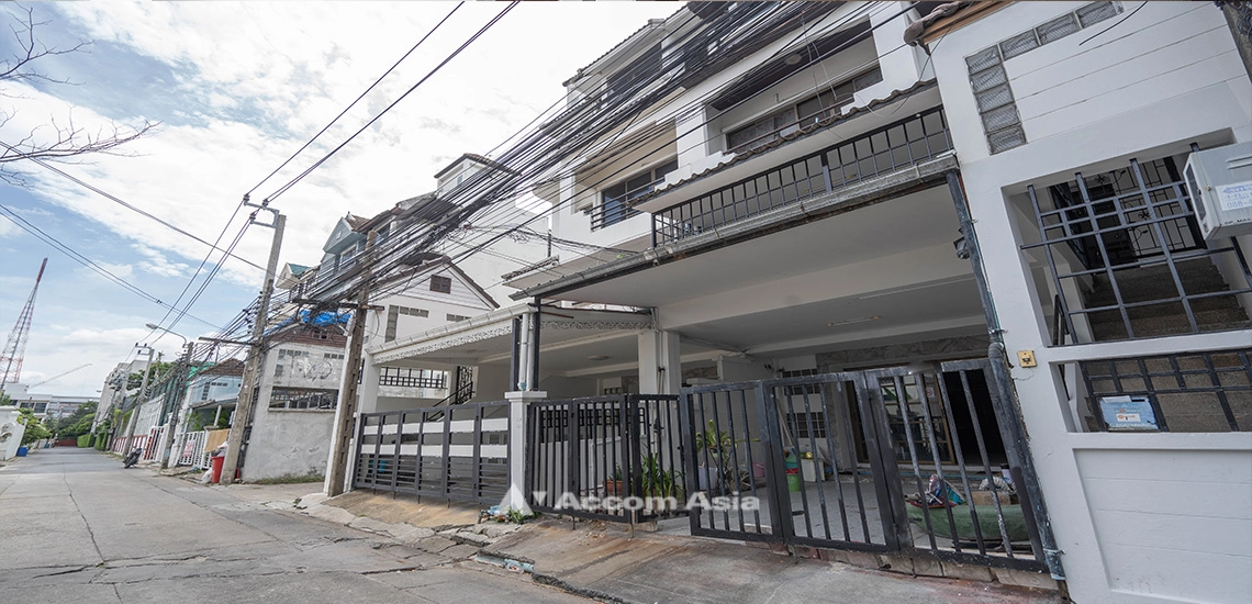 2  4 br Townhouse For Rent in Sukhumvit ,Bangkok BTS Phrom Phong 2516391