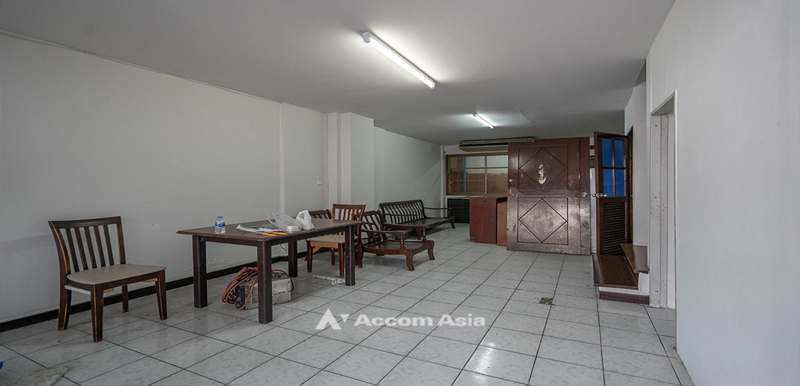  1  4 br Townhouse For Rent in Sukhumvit ,Bangkok BTS Phrom Phong 2516391