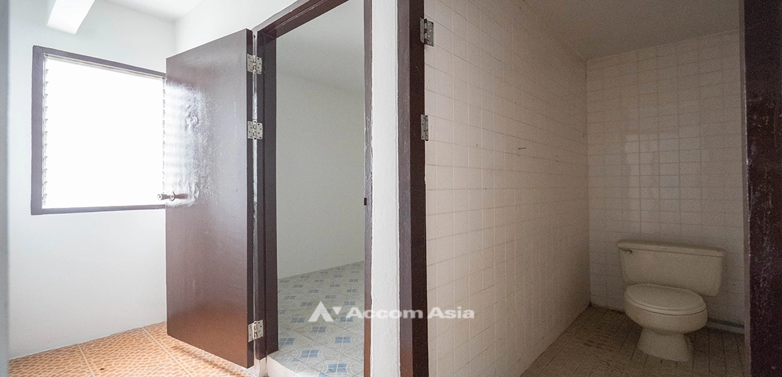 10  4 br Townhouse For Rent in Sukhumvit ,Bangkok BTS Phrom Phong 2516391