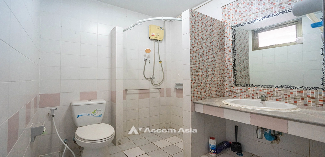 11  4 br Townhouse For Rent in Sukhumvit ,Bangkok BTS Phrom Phong 2516391